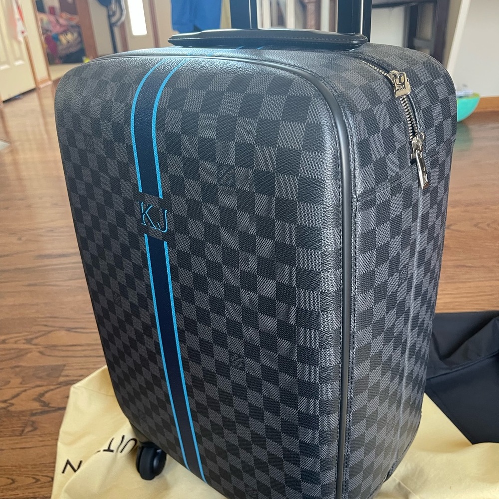 Louis vuitton hand carry luggage